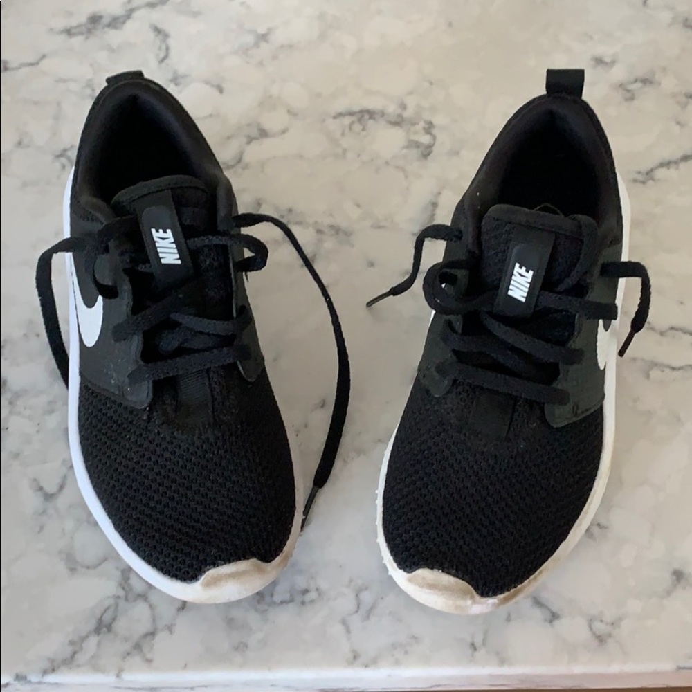 Nike golf shoes kids